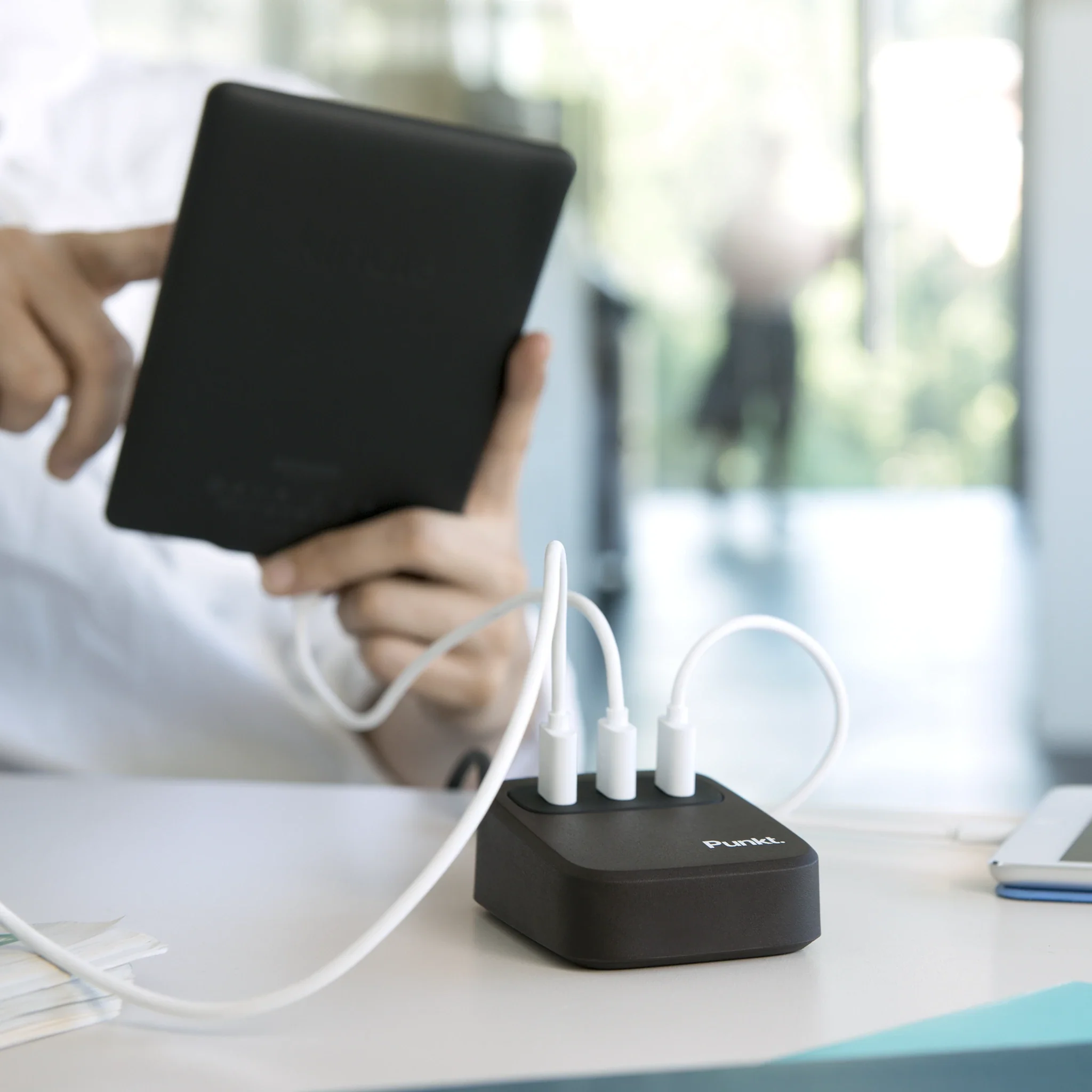 Punkt. UC01 Charger with 3 USB Ports - Image 30