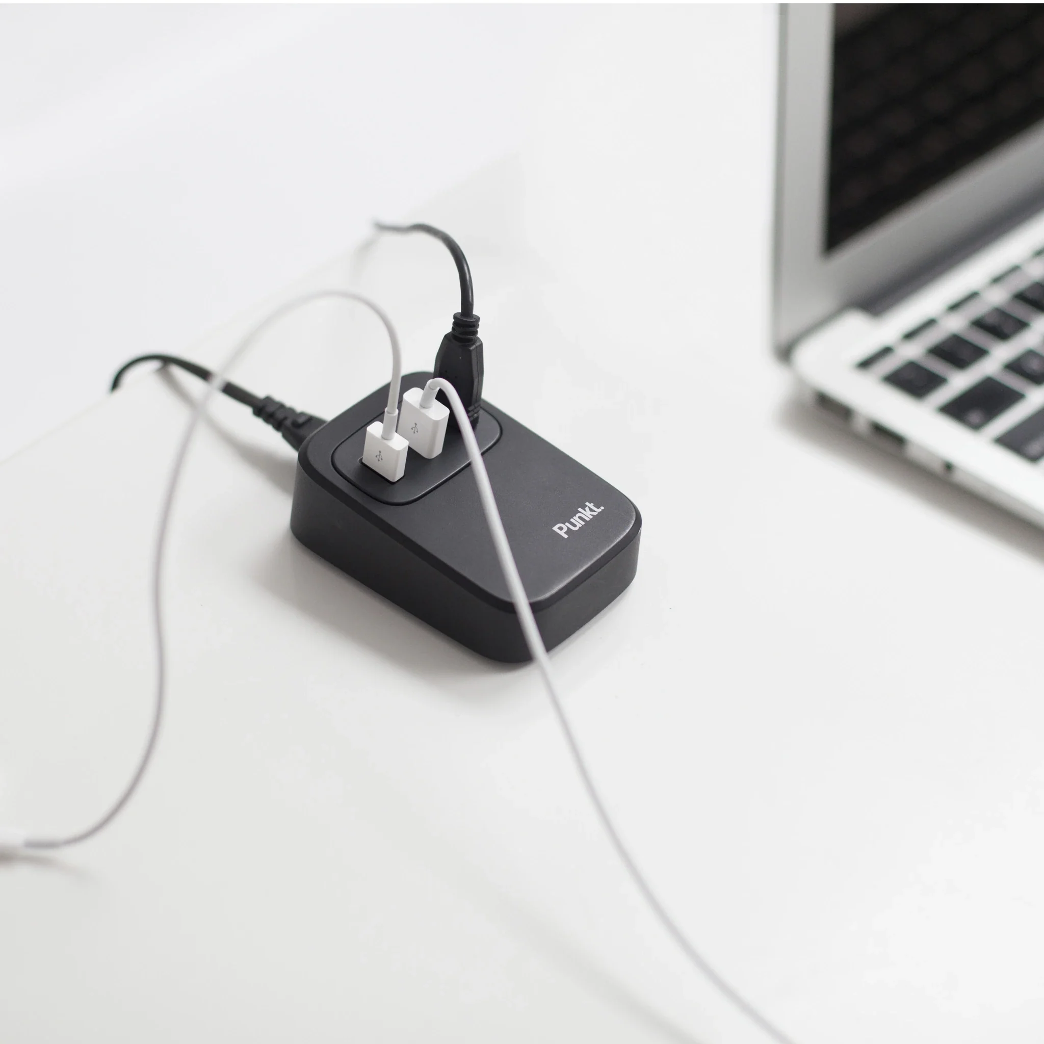 Punkt. UC01 Charger with 3 USB Ports - Image 5